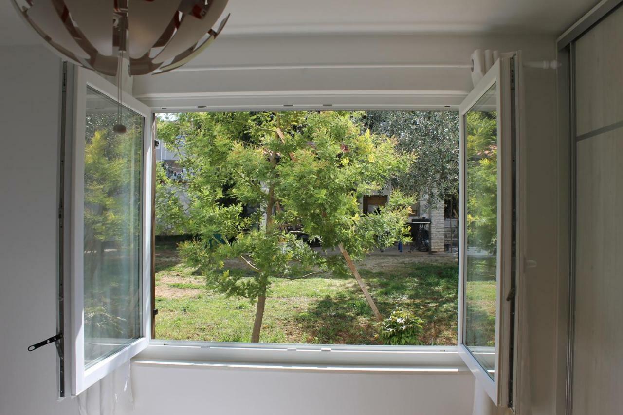 Apartments Dina Pula Zewnętrze zdjęcie