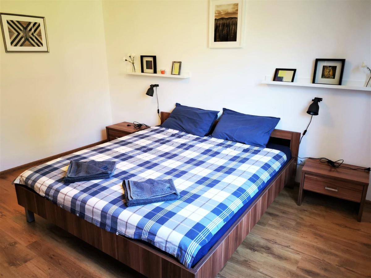 Apartments Dina Pula Zewnętrze zdjęcie