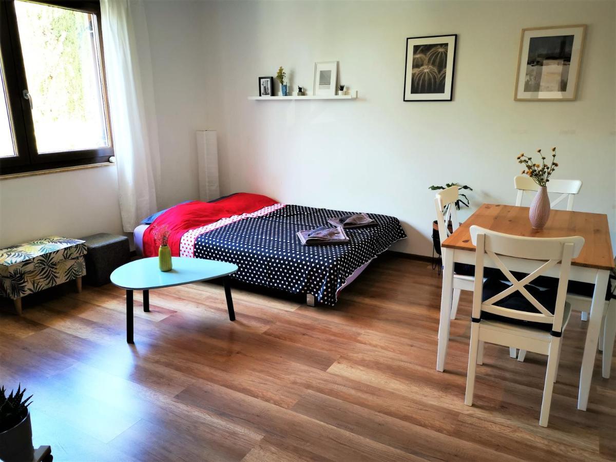 Apartments Dina Pula Zewnętrze zdjęcie